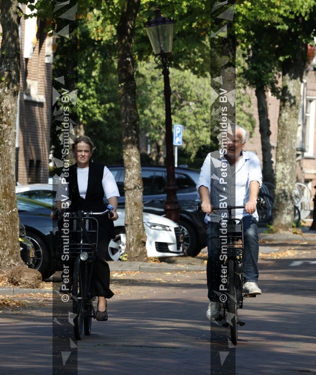 Amsterdam 27 augustus 2026
Bob Sikkes op de fiets in Amsterdam zuid 