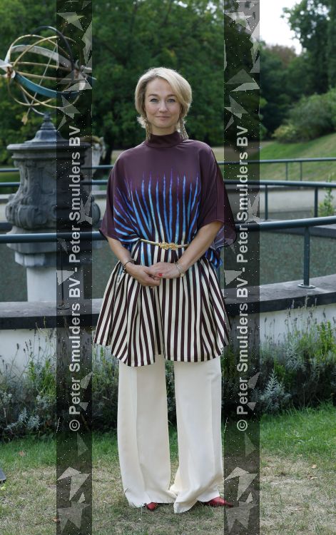 Santpoort 17 augustus 2026
Presentatie Videoland serie Maxima met de cast Natali Anna Ruben Brinkman Rosa v Leeuwen Fiene Mooij Charlotte Kampinga Teun Luijck Carolien Spoor en Sophie v Winden op landgoed Duin & Kruidberg
