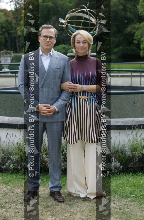 Santpoort 17 augustus 2026
Presentatie Videoland serie Maxima met de cast Natali Anna Ruben Brinkman Rosa v Leeuwen Fiene Mooij Charlotte Kampinga Teun Luijck Carolien Spoor en Sophie v Winden op landgoed Duin & Kruidberg