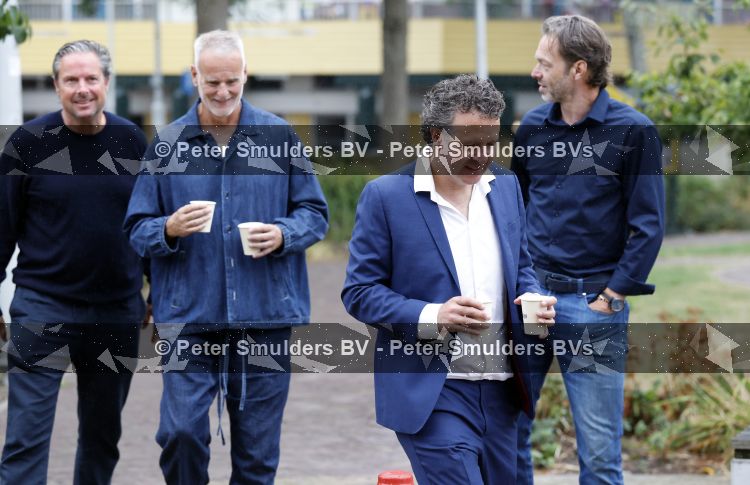 Amsterdam 17 augustus 2026
Bijeenkomst afscheid van Peter faber in het zonnehuis in Amsterdam . Daan faber 