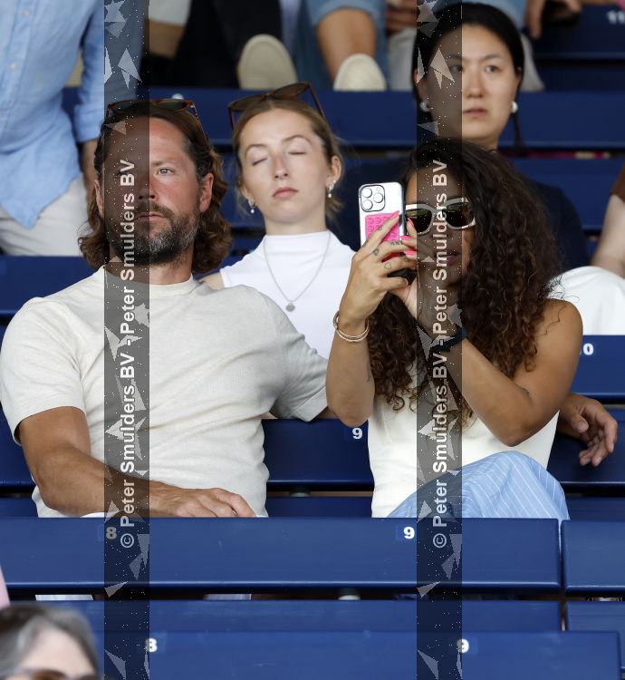 Aken 11 augustus 2026
Fajah Lourens en vriend Coen genoten van de WK ruiterspelen in Aken waar ook oa prinses Amalia aanwezig was .