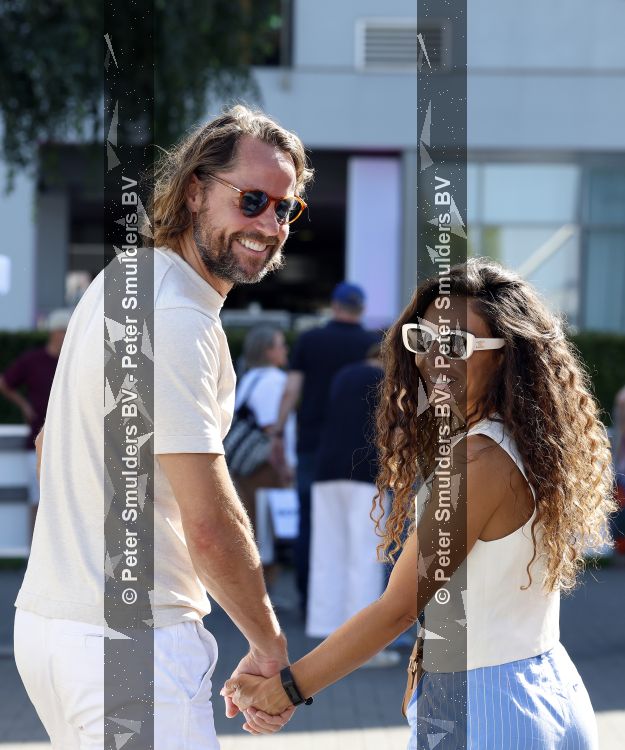 Aken 11 augustus 2026
Fajah Lourens en vriend Coen genoten van de WK ruiterspelen in Aken waar ook oa prinses Amalia aanwezig was .