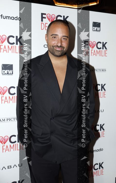 Amsterdam 31 augustus 2026
Premiere Fuck de familie in restaurantb Rotate . Fawrynotsawry 