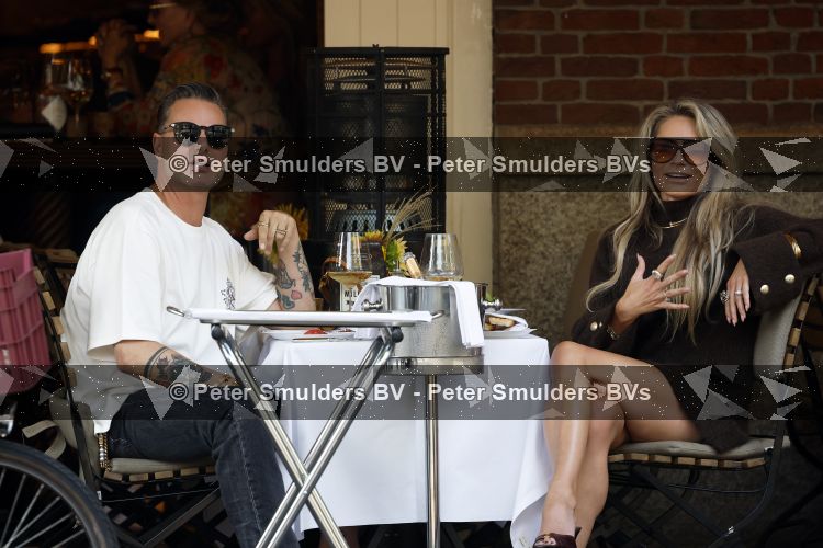 Amsterdam 27 augustus 2026
Fred v Leer en Nikkie Plessen lunchen bij Jondani in Amsterdam zuid.