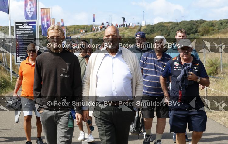 Amsterdam 23 augustus 2026
De laatse Grand Prix F1 op het circuit van Zandvoort . Herman den Blijker met zijn zoon