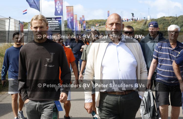 Amsterdam 23 augustus 2026
De laatse Grand Prix F1 op het circuit van Zandvoort . Herman den Blijker met zijn zoon