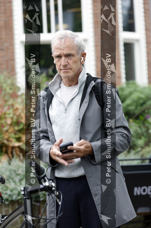 Amsterdam 19 augustus 2026
Jaap Jongbloed is net klaar met sporten.