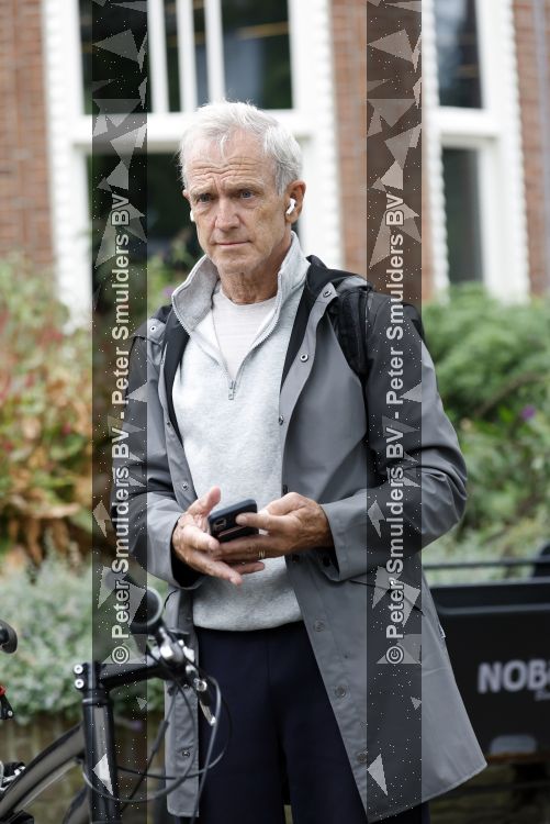 Amsterdam 19 augustus 2026
Jaap Jongbloed is net klaar met sporten.