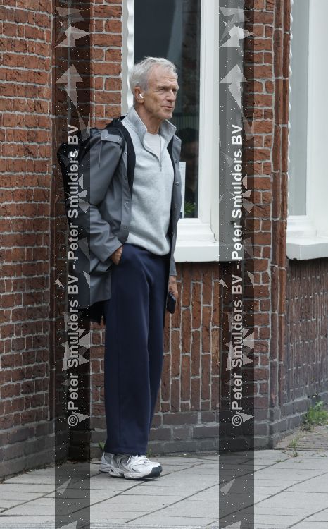 Amsterdam 19 augustus 2026
Jaap Jongbloed is net klaar met sporten.