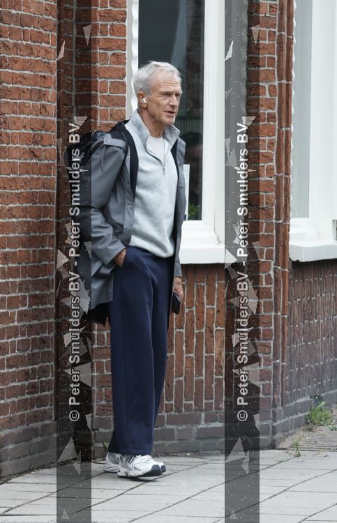 Amsterdam 19 augustus 2026
Jaap Jongbloed is net klaar met sporten.
