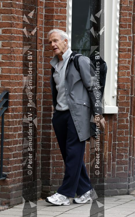 Amsterdam 19 augustus 2026
Jaap Jongbloed is net klaar met sporten.