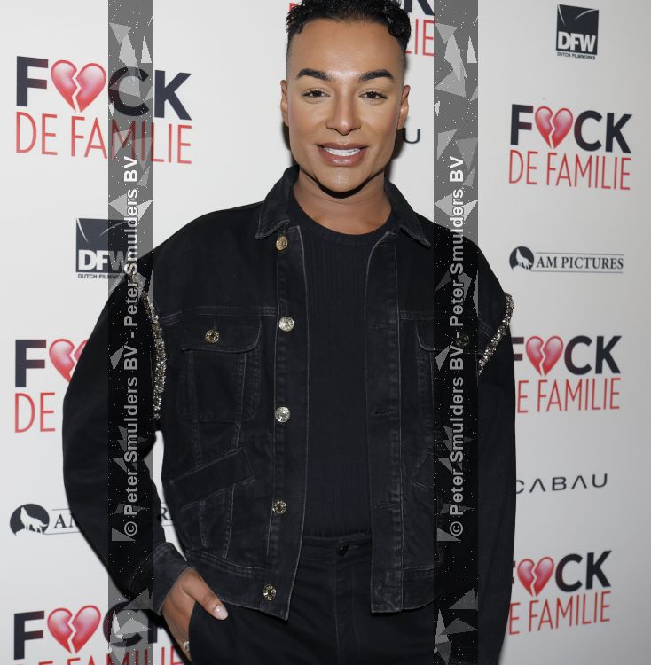 Amsterdam 31 augustus 2026
Premiere Fuck de familie in restaurant Rotate . King Faisel 