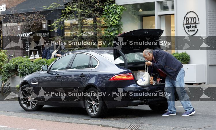 Amsterdam 18 augustus 2026
Tatjana haar vriend Lex v Hessen en haar moeder gaan met 2 makelaars een appartement bekijken in complex Valerius in Amsterdam zuid 