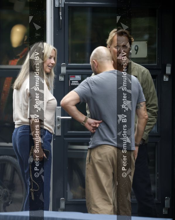Hoogland 29 augustus 2026
Linda de Mol en haar partner Jeroen Rietbergen gaan winkeles bij BOBS in Hoogland . Eigenaar Bob Reijnders vangt ze op.
