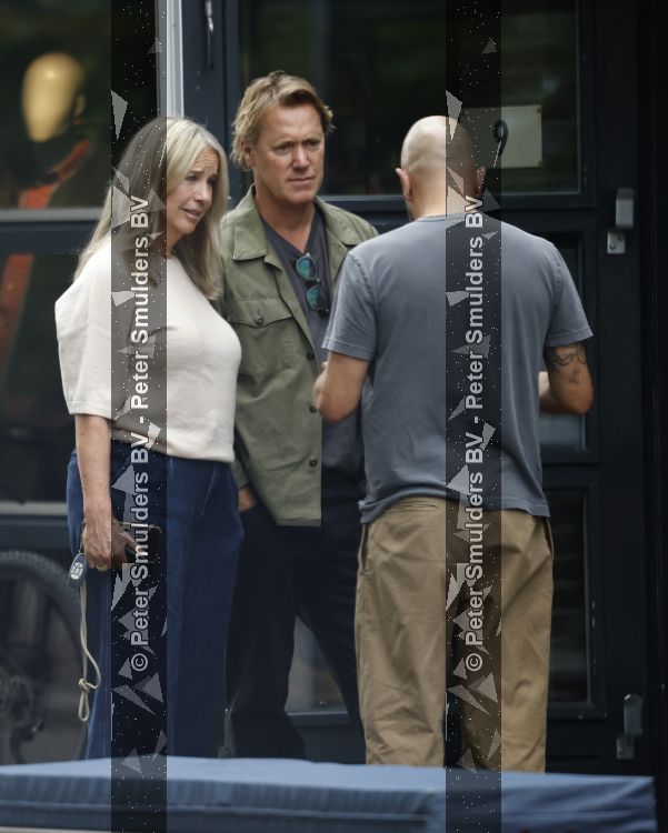Hoogland 29 augustus 2026
Linda de Mol en haar partner Jeroen Rietbergen gaan winkeles bij BOBS in Hoogland . Eigenaar Bob Reijnders vangt ze op.