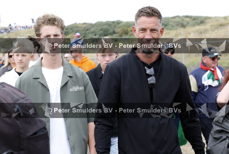 Amsterdam 23 augustus 2026
De laatse Grand Prix F1 op het circuit van Zandvoort . Maarten Stekelenburg met zoon 