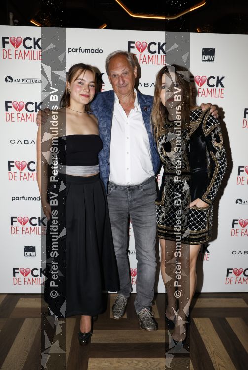 Amsterdam 31 augustus 2026
Premiere Fuck de familie in restaurant Rotate . Martin v Waardenburg met Victoria Koblenko en Frida Heijmen 