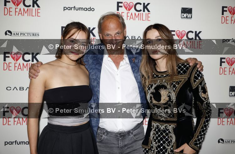Amsterdam 31 augustus 2026
Premiere Fuck de familie in restaurant Rotate . Martin v Waardenburg met Victoria Koblenko en Frida Heijmen 