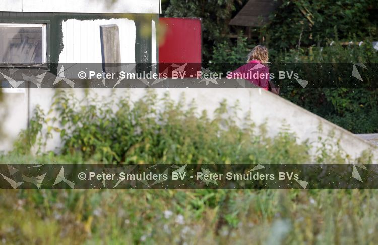 Flanssum 1 augustus 2026
De meilandjes hebben opnames op een boerderij voor een nieuwe serie op Videoland . Maxime Meiland Montana Meiland Erica Meiland en Martien Meiland werken op de boerderij .