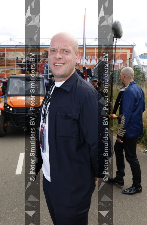 Amsterdam 23 augustus 2026
De laatse Grand Prix F1 op het circuit van Zandvoort . Michael v Gerwen kwam met een vriend