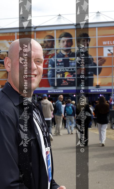 Amsterdam 23 augustus 2026
De laatse Grand Prix F1 op het circuit van Zandvoort . Michael v Gerwen kwam met een vriend