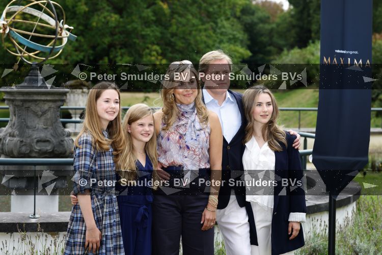 Santpoort 17 augustus 2026
Presentatie Videoland serie Maxima met de cast Natali Anna Ruben Brinkman Rosa v Leeuwen Fiene Mooij Charlotte Kampinga Teun Luijck Carolien Spoor en Sophie v Winden op landgoed Duin & Kruidberg