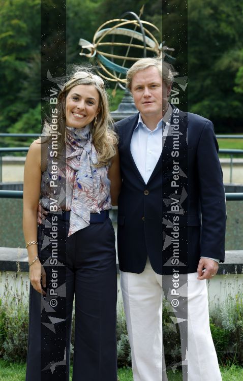 Santpoort 17 augustus 2026
Presentatie Videoland serie Maxima met de cast Natali Anna Ruben Brinkman Rosa v Leeuwen Fiene Mooij Charlotte Kampinga Teun Luijck Carolien Spoor en Sophie v Winden op landgoed Duin & Kruidberg