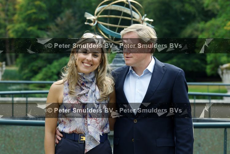 Santpoort 17 augustus 2026
Presentatie Videoland serie Maxima met de cast Natali Anna Ruben Brinkman Rosa v Leeuwen Fiene Mooij Charlotte Kampinga Teun Luijck Carolien Spoor en Sophie v Winden op landgoed Duin & Kruidberg