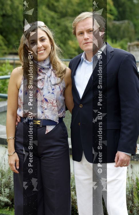 Santpoort 17 augustus 2026
Presentatie Videoland serie Maxima met de cast Natali Anna Ruben Brinkman Rosa v Leeuwen Fiene Mooij Charlotte Kampinga Teun Luijck Carolien Spoor en Sophie v Winden op landgoed Duin & Kruidberg