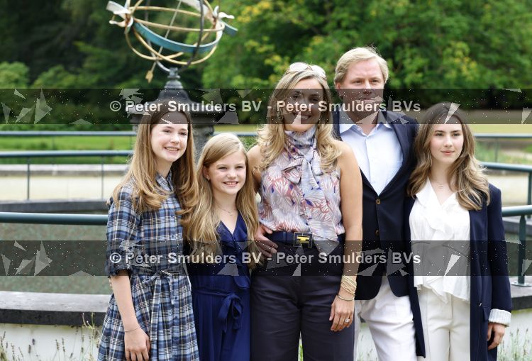 Santpoort 17 augustus 2026
Presentatie Videoland serie Maxima met de cast Natali Anna Ruben Brinkman Rosa v Leeuwen Fiene Mooij Charlotte Kampinga Teun Luijck Carolien Spoor en Sophie v Winden op landgoed Duin & Kruidberg
