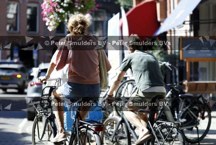 Amsterdam 8 augustus 2026
Prins Maurits en Prinses Marilene doen boodschappen  in Amsterdam zuid