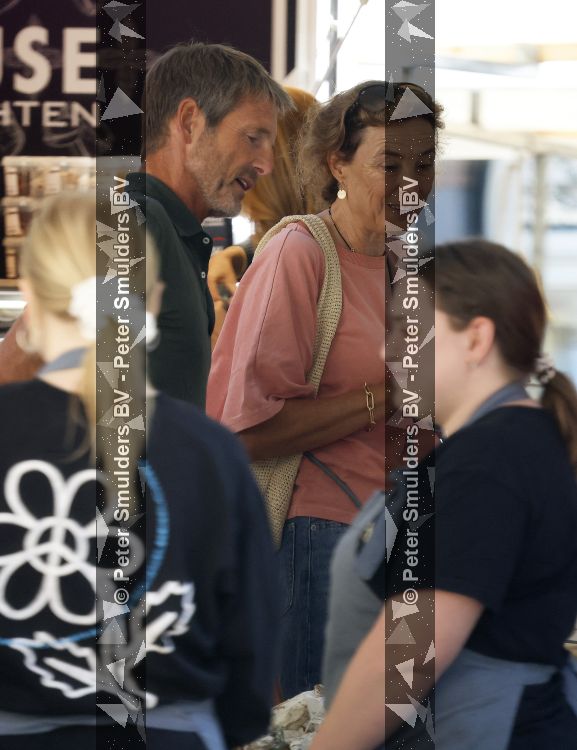 Amsterdam 8 augustus 2026
Prins Maurits en Prinses Marilene doen boodschappen  in Amsterdam zuid