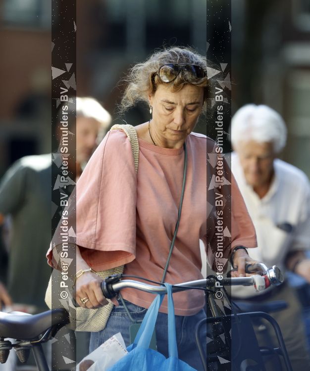 Amsterdam 8 augustus 2026
Prins Maurits en Prinses Marilene doen boodschappen  in Amsterdam zuid