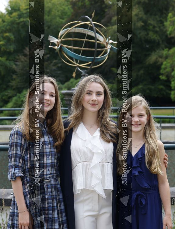Santpoort 17 augustus 2026
Presentatie Videoland serie Maxima met de cast Natali Anna Ruben Brinkman Rosa v Leeuwen Fiene Mooij Charlotte Kampinga Teun Luijck Carolien Spoor en Sophie v Winden op landgoed Duin & Kruidberg