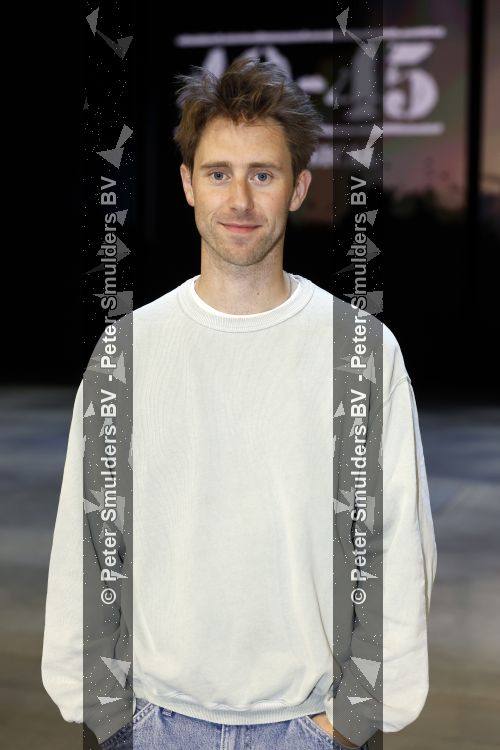 Barneveld augustus 2026
Presentatie nieuw castleden musical 40-45 met oa Susan Visser Rene v Kooten Esmee Dekker Sanne Groenen .
hoofdcast (Sanne Groenen, Ruben van Keer, Joep Paddenburg, EsmÃ©e Dekker, RenÃ© van Kooten en Susan Visser)