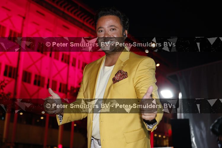 Apeldoorn 28 augustus 2026
Timothy van B&B vol liefde zijn eerste optreden als zanger bij Apeldoorn Live . Ook Tino Martin en Gerard Joling treden op .