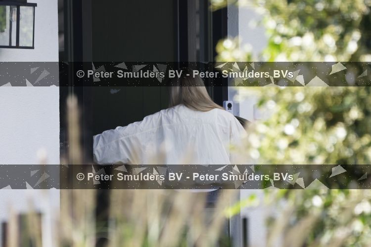 Vinkeveen Amsterdam 22 augustus 2026
Yves Berendse brengt zijn vriendin Amy naar Amsterdam 