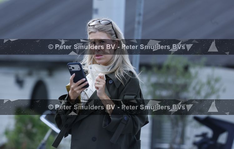 Vinkeveen Amsterdam 22 augustus 2026
Yves Berendse brengt zijn vriendin Amy naar Amsterdam 