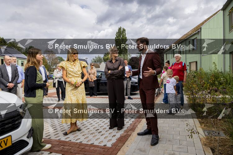 Hengelo 3 september 2026
Koningin Maxima helpt mee met het telen van vezelhennep tijdens een bezoek aan de Achterhoek in het kader van Biobased bouwen. 
