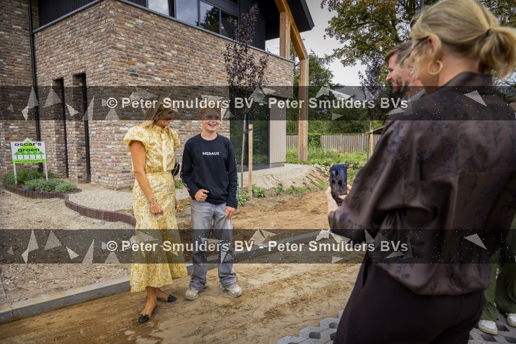 Hengelo 3 september 2026
Koningin Maxima helpt mee met het telen van vezelhennep tijdens een bezoek aan de Achterhoek in het kader van Biobased bouwen. 