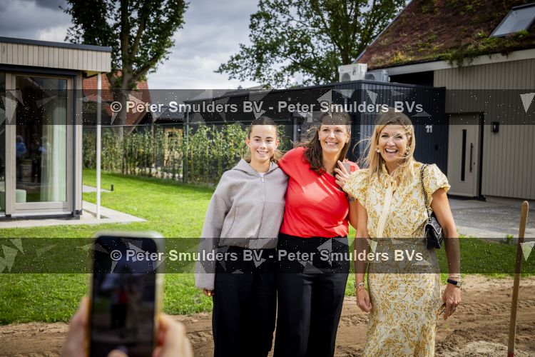 Hengelo 3 september 2026
Koningin Maxima helpt mee met het telen van vezelhennep tijdens een bezoek aan de Achterhoek in het kader van Biobased bouwen. 