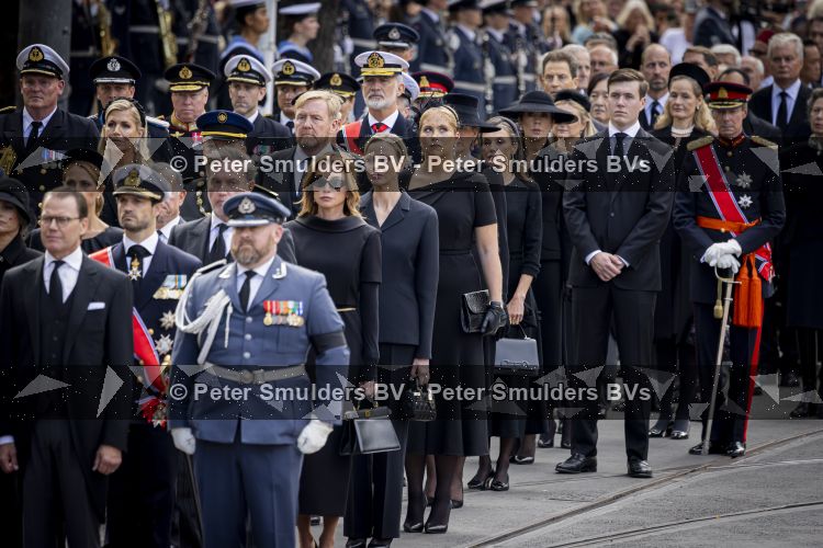 Oslo 9 september 2026
Begrafenis koning Harald in Oslo . Aanwezig KOning Willem Alexander Koningin Maxima Prinses Beatrix en Prinses Amalia 