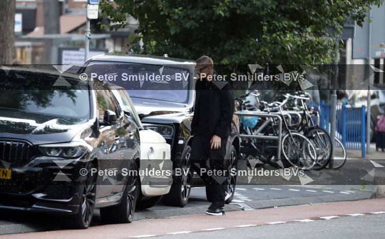 Amsterdam 5 september 2026
Rico Verhoeven op date met zijn nieuwe vriendin Faith Landman . Faith was in 2024 Miss Universe Nederland . Rico kwam met zijn Rolls Royce Cullinan aanrijden in Amsterdam zuid.