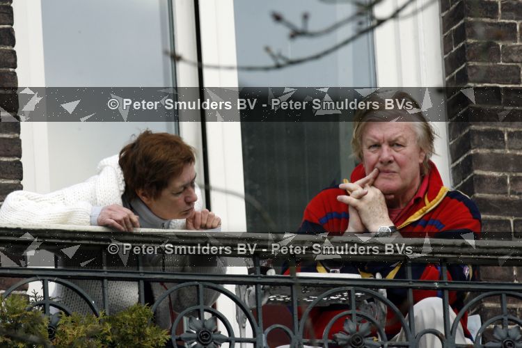 Amsterdam 25 maart 2007
Josine v Dalsum en John v d Rest op het terras van hun woning.