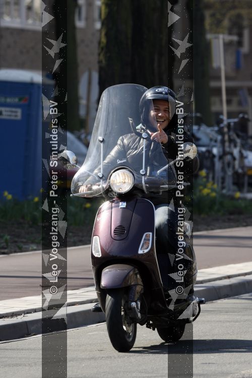 Amsterdam 26 maart 2007
Najib Amhali op vespa scooter.