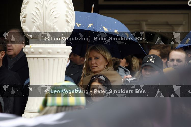 Paris 31 maart 207
Natasja Froger met haar zoons Didier en Maxim bij 15 jarig bestaan van Disneyland Parijs.