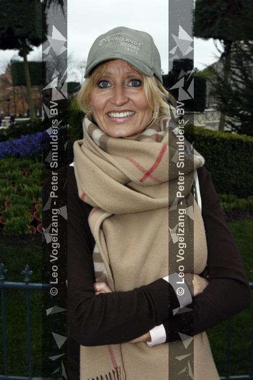 Paris 31 maart 207
Natasja Froger met haar zoons Didier en Maxim bij 15 jarig bestaan van Disneyland Parijs.