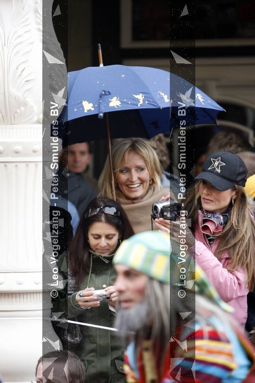 Paris 31 maart 207
Natasja Froger met haar zoons Didier en Maxim bij 15 jarig bestaan van Disneyland Parijs.