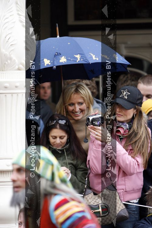 Paris 31 maart 207
Natasja Froger met haar zoons Didier en Maxim bij 15 jarig bestaan van Disneyland Parijs.