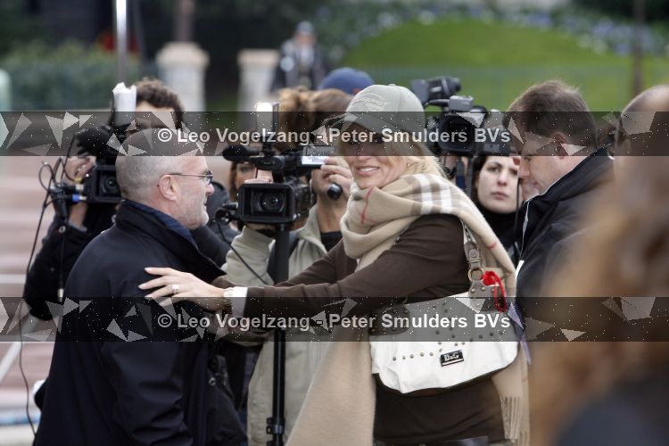 Parijs 31 maart 207
Natasja Froger met haar zoons Didier en Maxim bij 15 jarig bestaan van Disneyland Parijs.  Phil Collins